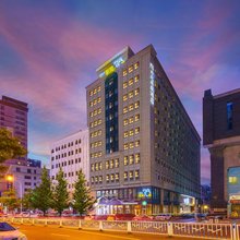 大连东关街人民广场开元名庭酒店