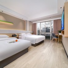 IU酒店(开封万岁山大宋武侠城清明上河园店)