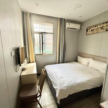 朗悦宾馆(油富富士康店)