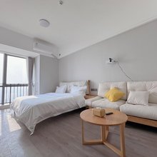 禾悦民宿(梅溪湖麓云路地铁站店)