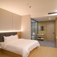 潜山商务酒店(沧州任丘华油一中华油商业街店)