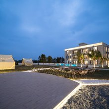 万宁伴山野·宿(石梅湾神州站店)