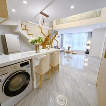 爱丽丝轻奢公寓(菱角湖壹号店)
