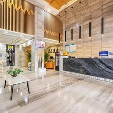 隆登大酒店(汉中高铁站店)