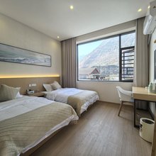 泸定山隐·园林酒店