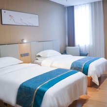 方泰轻奢酒店(济南章丘刁镇店)
