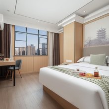 白月光酒店(浠水润达国际购物中心店)