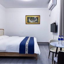 熊蛋客栈(洱海公园大理高铁站店)