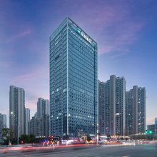 汉庭酒店(长沙龙湖天街月亮岛西地铁站店)