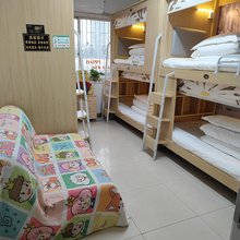 顺程太空舱精品青年旅舍(汉口火车站店)