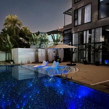 一木庄园·星空恒温泳池美宿(三亚凤凰机场T3航站楼店)