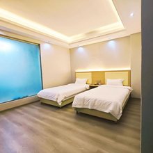 陆运酒店(内江四方块商圈店)
