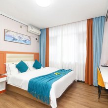 长沙麓山枫情宾馆(中南大学店)
