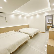 慕返民宿(老君山店)