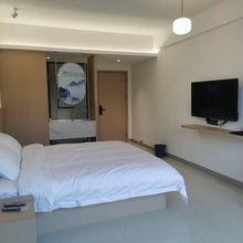 铭沅屋精品公寓(贺州灵峰广场店)