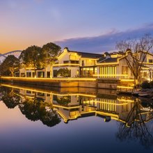 上海滴水湖临港书院人家逸扉酒店