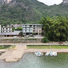 阳朔拾光江舍