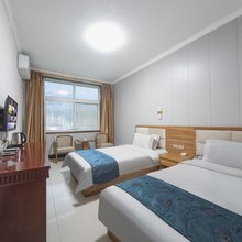 华山龙泉山庄