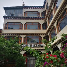 得荣阿村·云墅别院