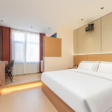 凡舍悦居酒店(心脑血管医院店)