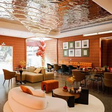 东莞火箭熊瑰宝酒店(东城地铁站万达广场店)