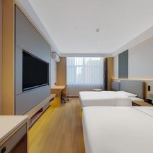 iu酒店(锡林浩特锡林大街维多利广场店)