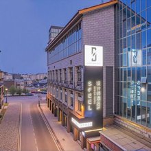 SFEEL设计师酒店(都江堰景区南桥店)