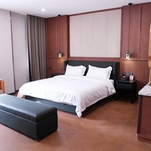 嘉沐宾馆(绿园吾悦广场店)