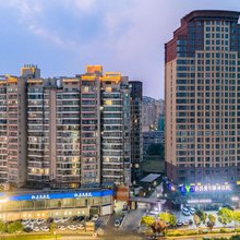 西美酒店(胖东来时代广场店)