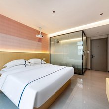 鸿源酒店(阳光时代广场店)