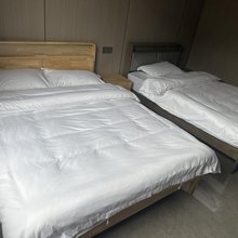 颜岐辉煌宾馆