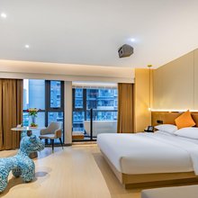 季枫酒店(昆明高铁南站万达广场店)