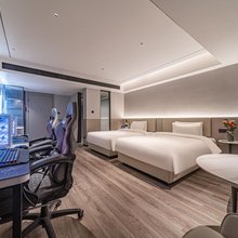 欢漫电竞酒店(西宁中心广场店)