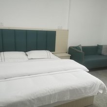 富卓青年公寓(棠下店)