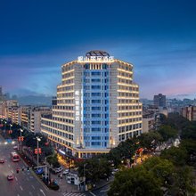 岷山丽呈酒店(泸州龙马潭区西南医科大学中医医院店)