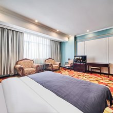 西安博泰大酒店(钟鼓楼广济街地铁站店)