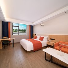 同行商旅酒店(龙洞堡机场店)