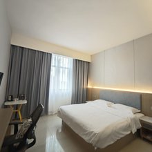 嵩明晶都酒店