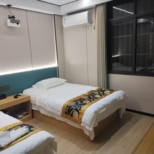 筠连雾燎民宿(煤都大道分店)