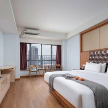 禾晨酒店(高铁南站长沙大道地铁站店)