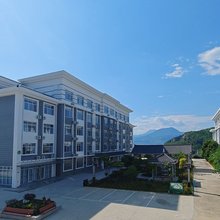小叶榕芒乡康养中心