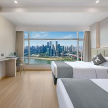 G·N晚安中心高空江景民宿(解放碑洪崖洞店)