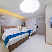 深圳华岭酒店(南山南油服装批发城店)