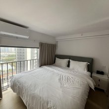 珠海龙湖·雅居loft民宿(珠海北站店)