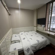 深圳桂明旅馆(东门老街地铁站店)