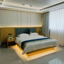 柏灿酒店(昭通金融中心店)
