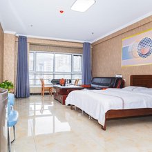 泽光自助民宿(承德南站店)