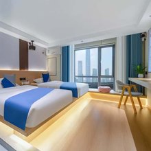 希悦观景智能影院酒店(贵阳国际会展中心店)