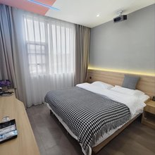 昆明懿翔影视酒店(官渡古镇店)