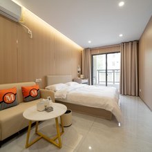 见栈民宿(龙岗爱联地铁站店)